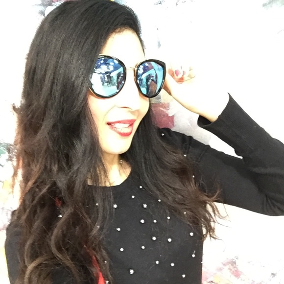 Meet your Posher, Amy - Picture 1 of 1